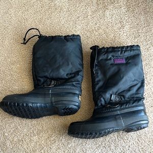 SOREL Kids FLURRY™ BLACK BOOTS